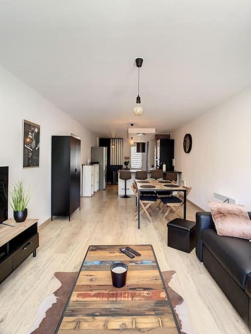אמיינס Grand Appart Terrasse Parking Design מראה חיצוני תמונה